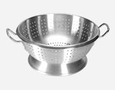 Footed colander